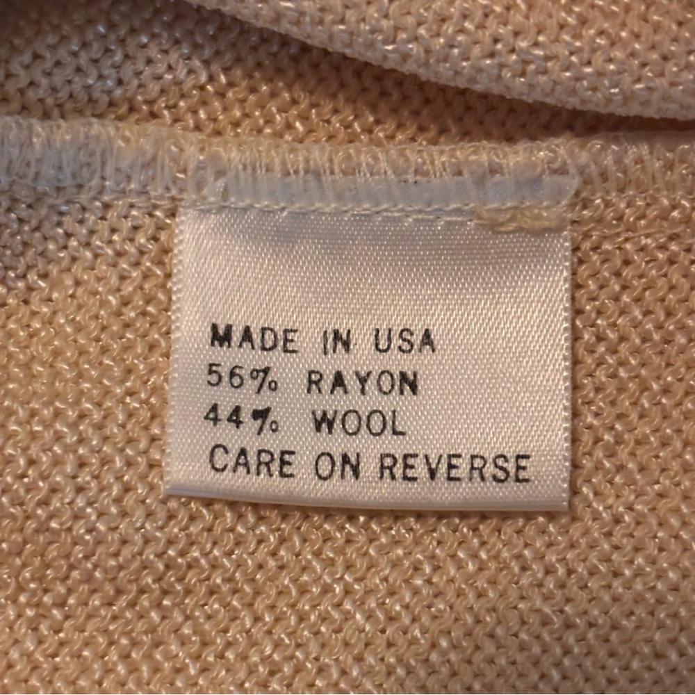 St. John Sport Cream-Gold Tint V-Neck Sweater - Sz Small EUC - Picture 8 of 9